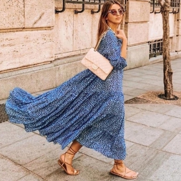 Zara Dresses & Skirts - ZARA Printed maxi dress
